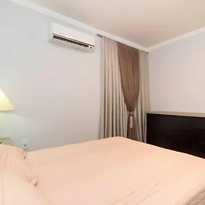  Apartamento Aluguel 2 Quartos Sendo 1 Itapema/sc